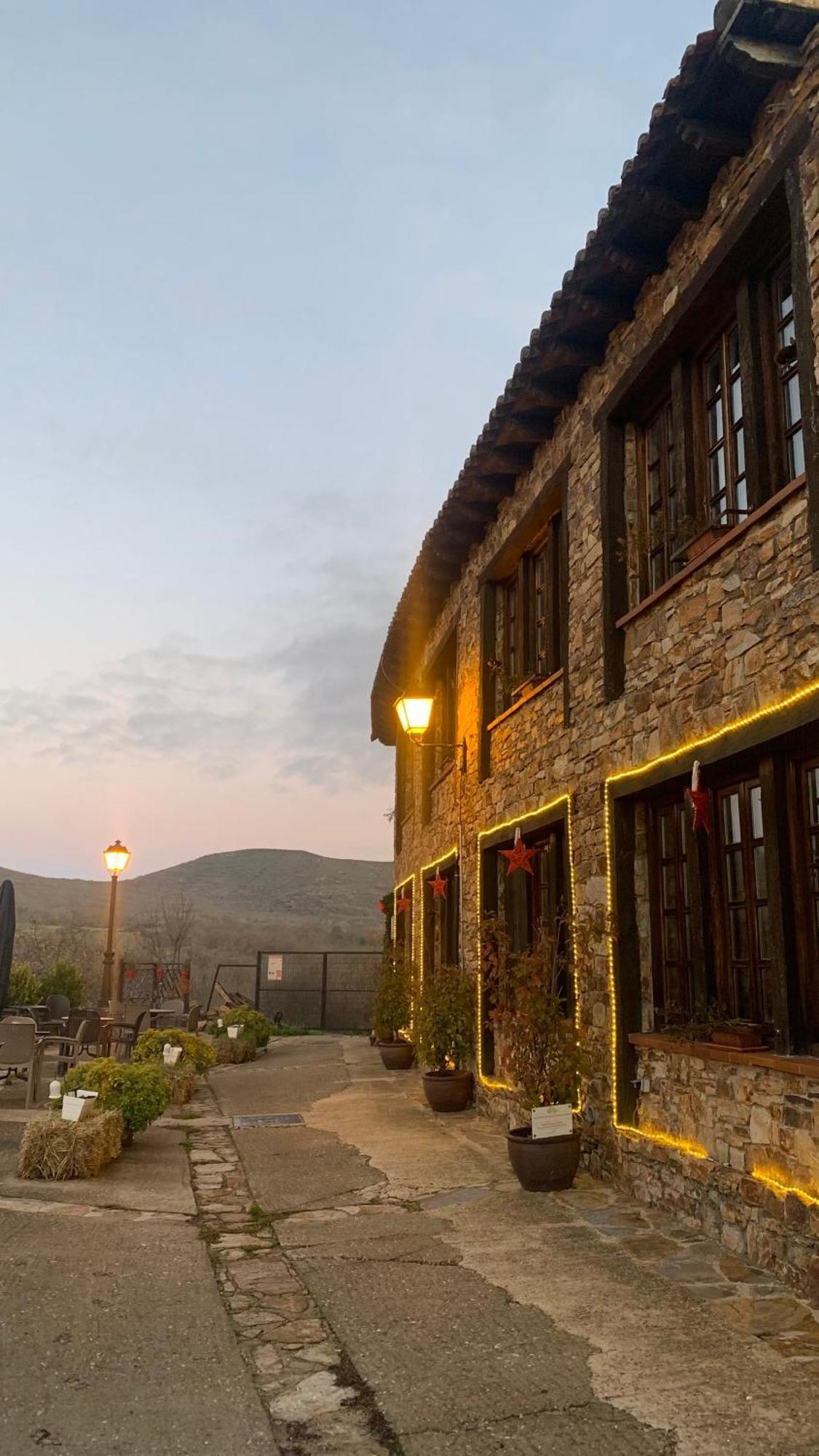 Al Viento, Alojamiento & Turismo Rural Pradena Del Rincon מראה חיצוני תמונה