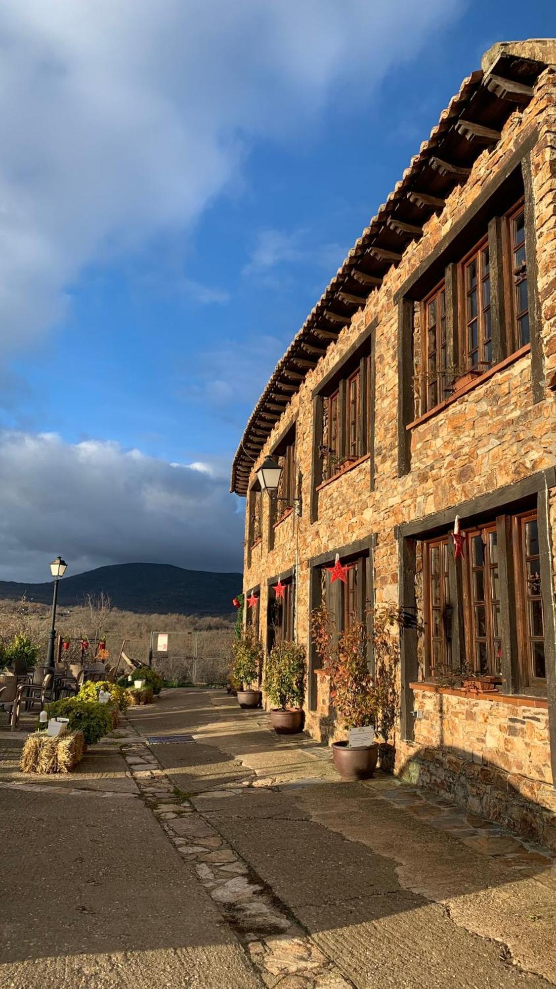 Al Viento, Alojamiento & Turismo Rural Pradena Del Rincon מראה חיצוני תמונה